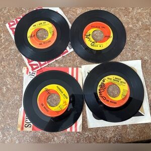 Four Vintage Beatles Vinyl Records, 45s, Vintage Music, Untested